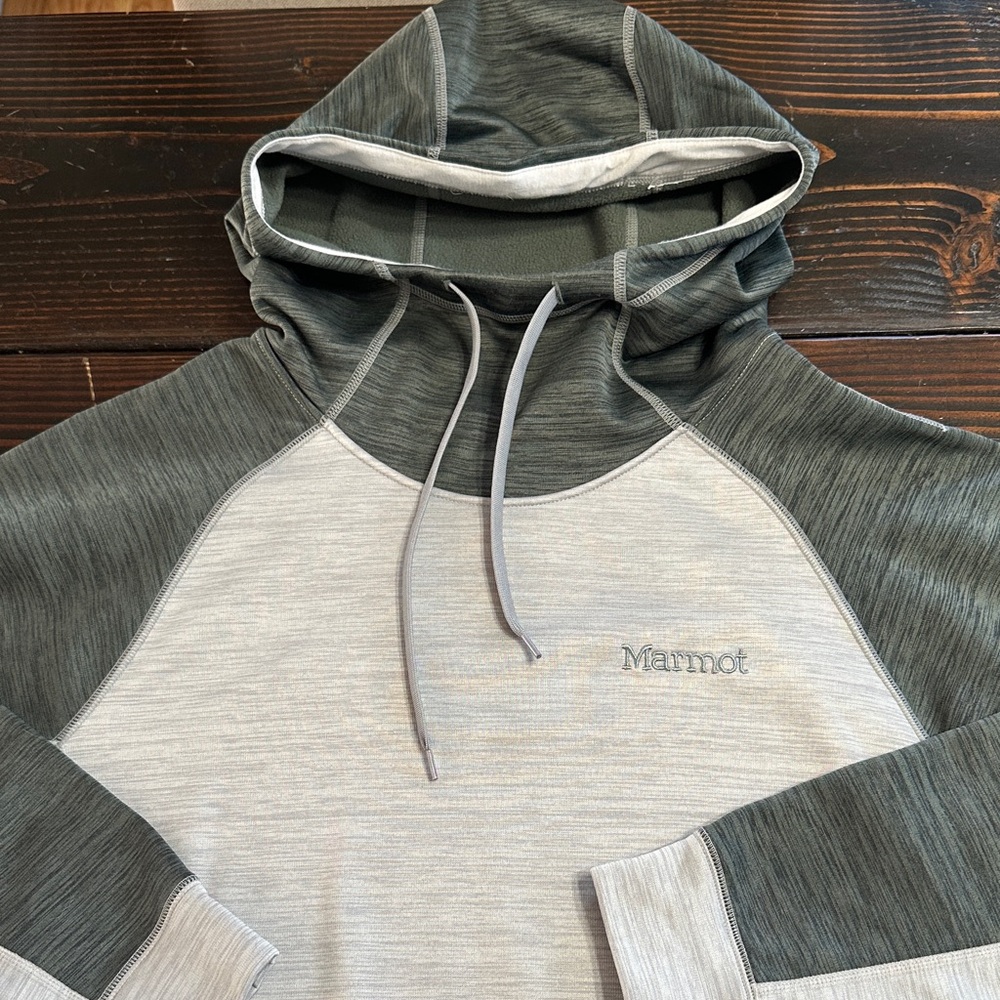 Marmot Men's Gray and Dark Green Hoodie